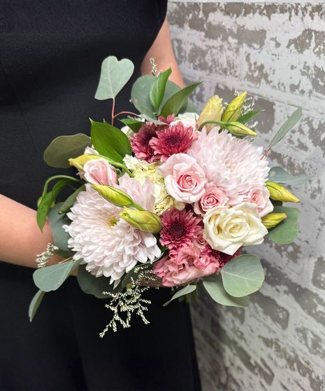 Blushing Elegance Handheld Bouquet